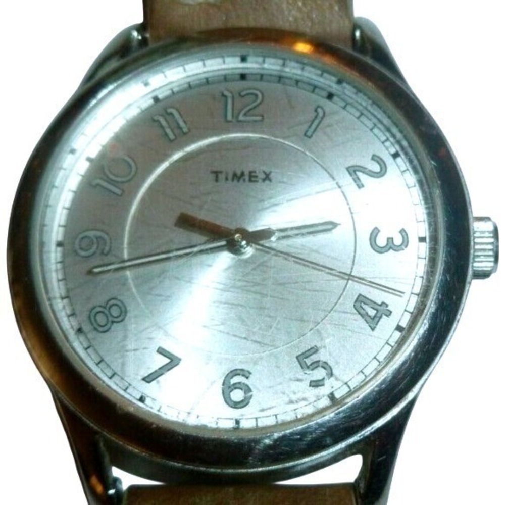 Timex Mens Quartz Watch Silver‎ Dial Brown Leather Strap Stainless Steel Back